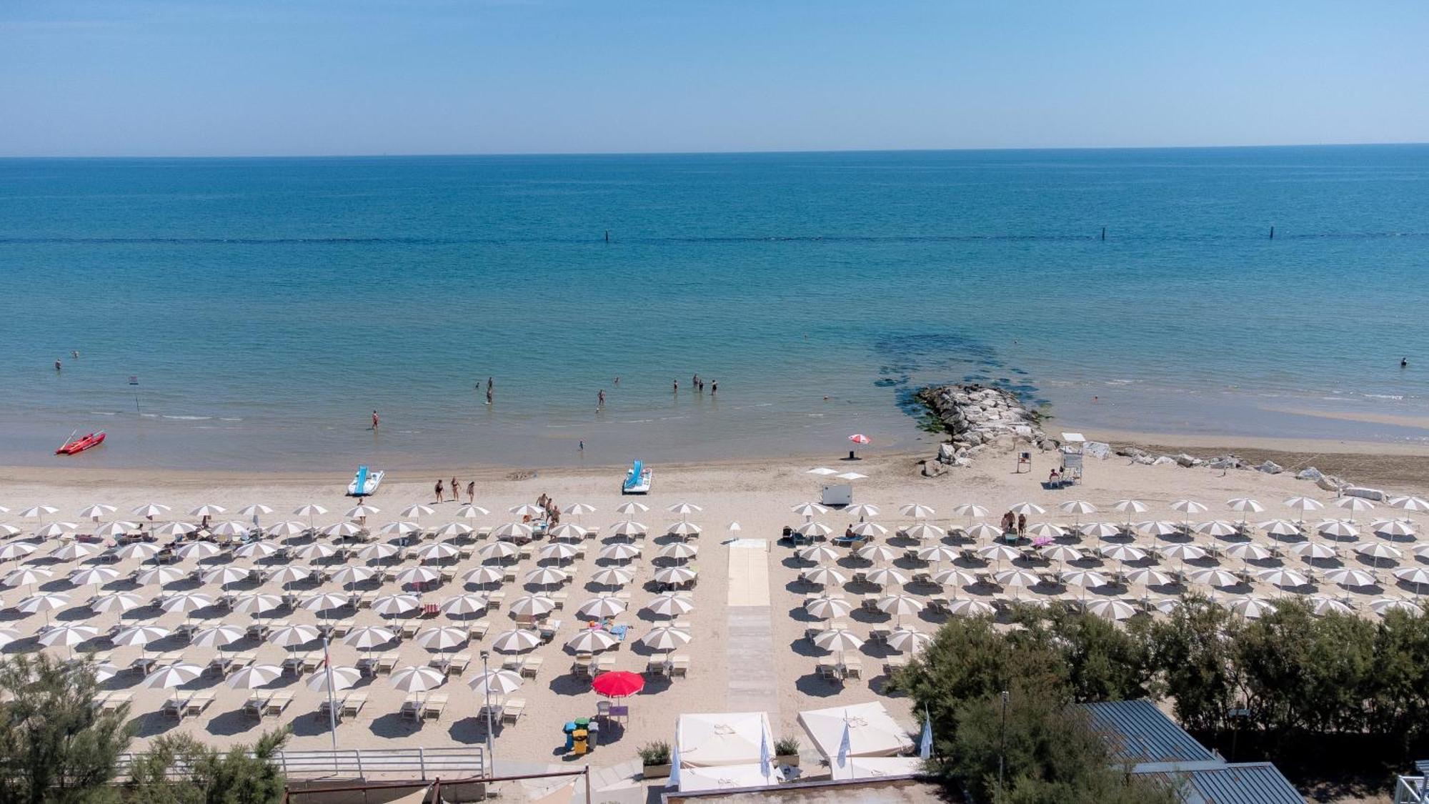 Hotel Club Del Sole Stork Family Collection Giulianova Zewnętrze zdjęcie